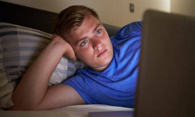 37 Fewer Sleep Minutes for Those with Laptop in Bedroom