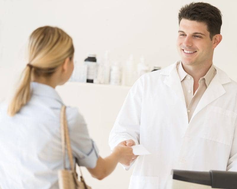 In Doctor Reviews, Customer Service Trumps Medical Expertise