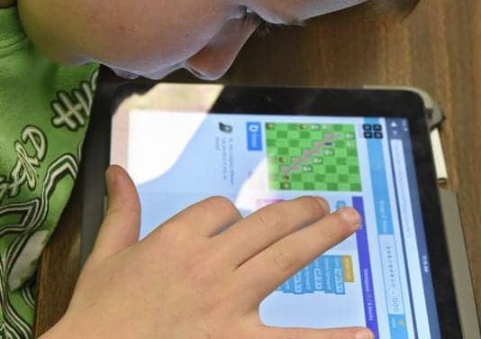 Kids, Screens, Sleep: A Cautionary Tale for Families