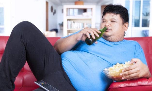 Short Sleep Linked to Distracted Secondary Eating, Drinking