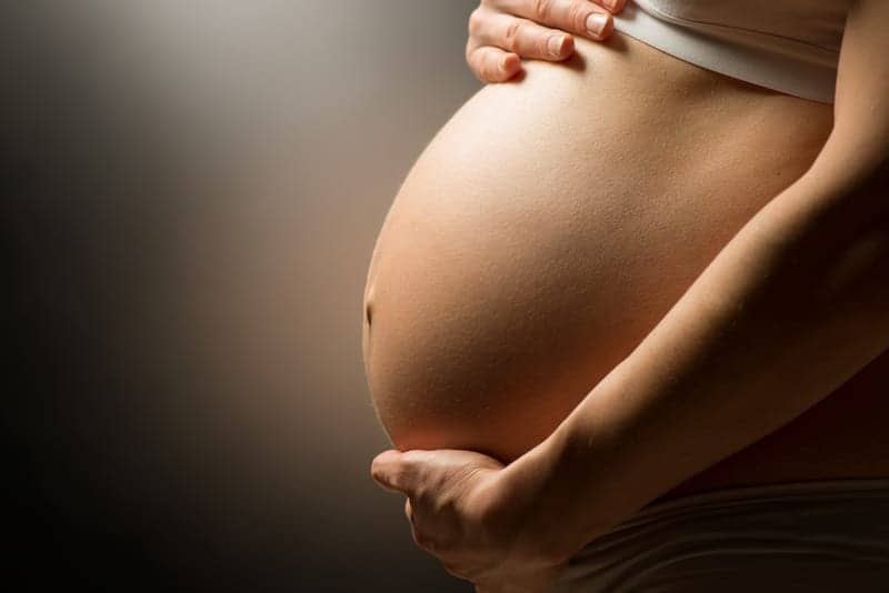 Both Short and Long Sleep Durations in Pregnancy Linked with Gestational Weight Gain