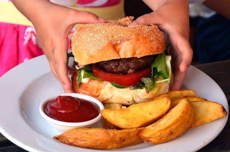 Men with Fatty Diets More Likely to Suffer from Sleep Apnea