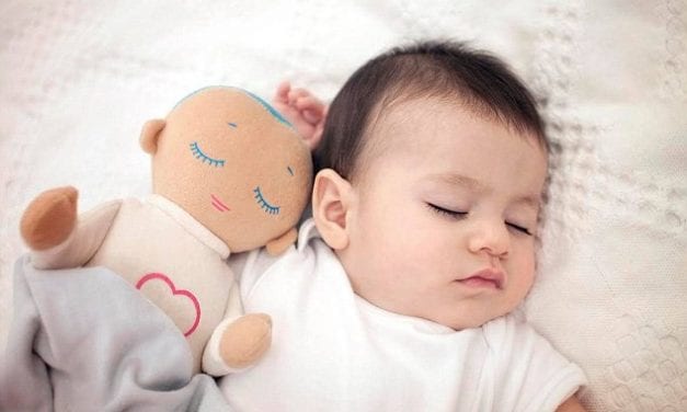 Toy Designed with a Heartbeat and Breathing Sounds to Help Your Baby Sleep Better