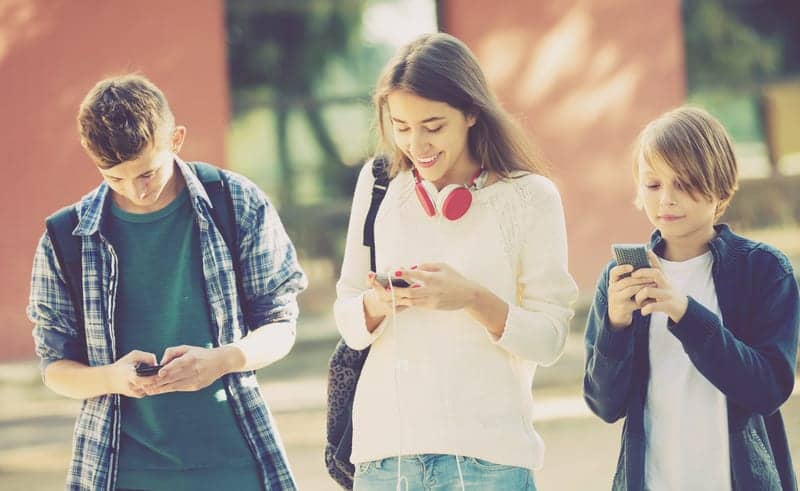 Social Media Use Linked to Lack of Sleep in Students