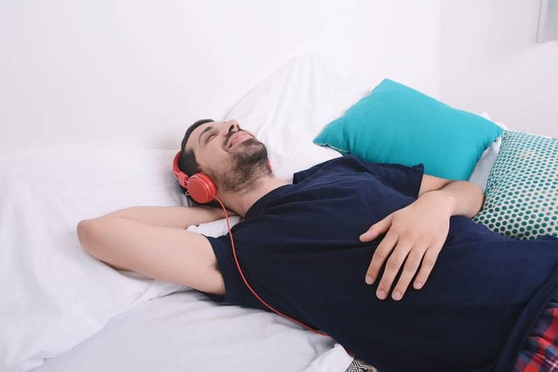 Listening to Yoga Music at Bedtime Is Good for the Heart