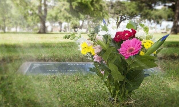 Sleep Troubles May Complicate Grieving Process