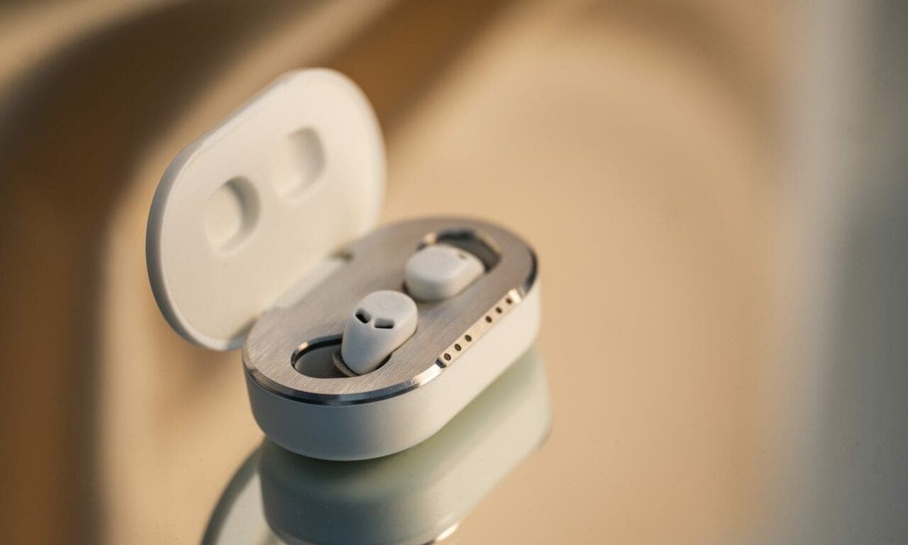 QuietOn Sleep Noise Cancelling Earbuds on Display at CES