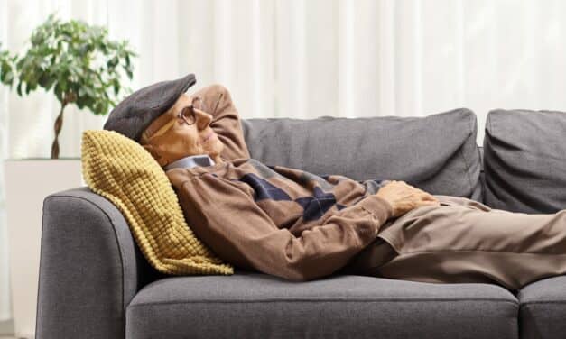 Longer Naps During the Day Could be a Sign of Early Dementia