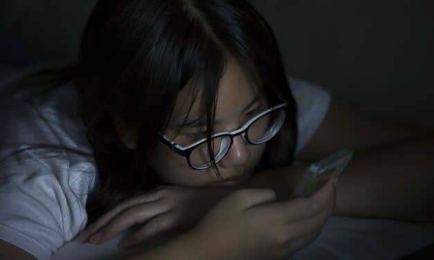 Mobile Devices Can Actually Help Teenagers Sleep Better