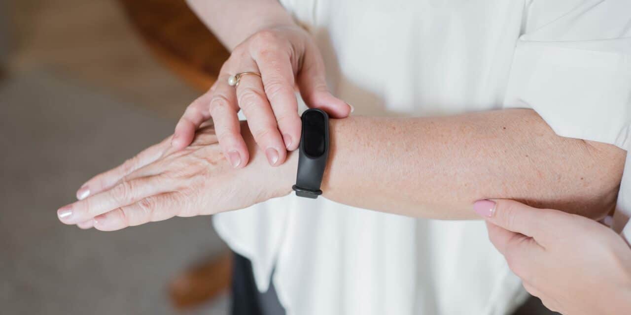 Actigraphs Unlocks Clues to Early Alzheimer’s Detection
