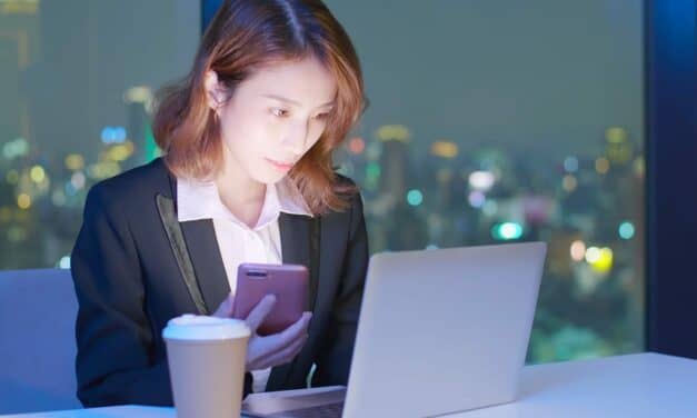 Digital Multi-Tasking Is Ruining Our Work, School Grades and Sleep – Here Are 7 Ways We Can Reclaim Our Attention Spans