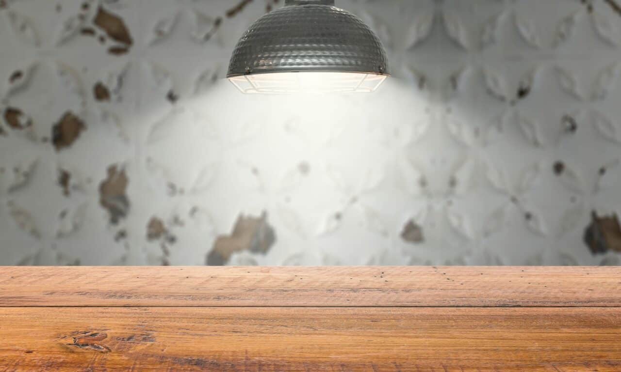 Bright Lights at Night Might Up Diabetes Risk