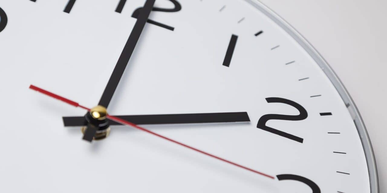 Spanish Physicists Defend Seasonal Time Change Against British Sleep Society’s Stance