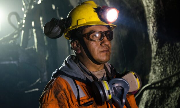 How Fly-In, Fly-Out Mining Workers Can Improve Sleep