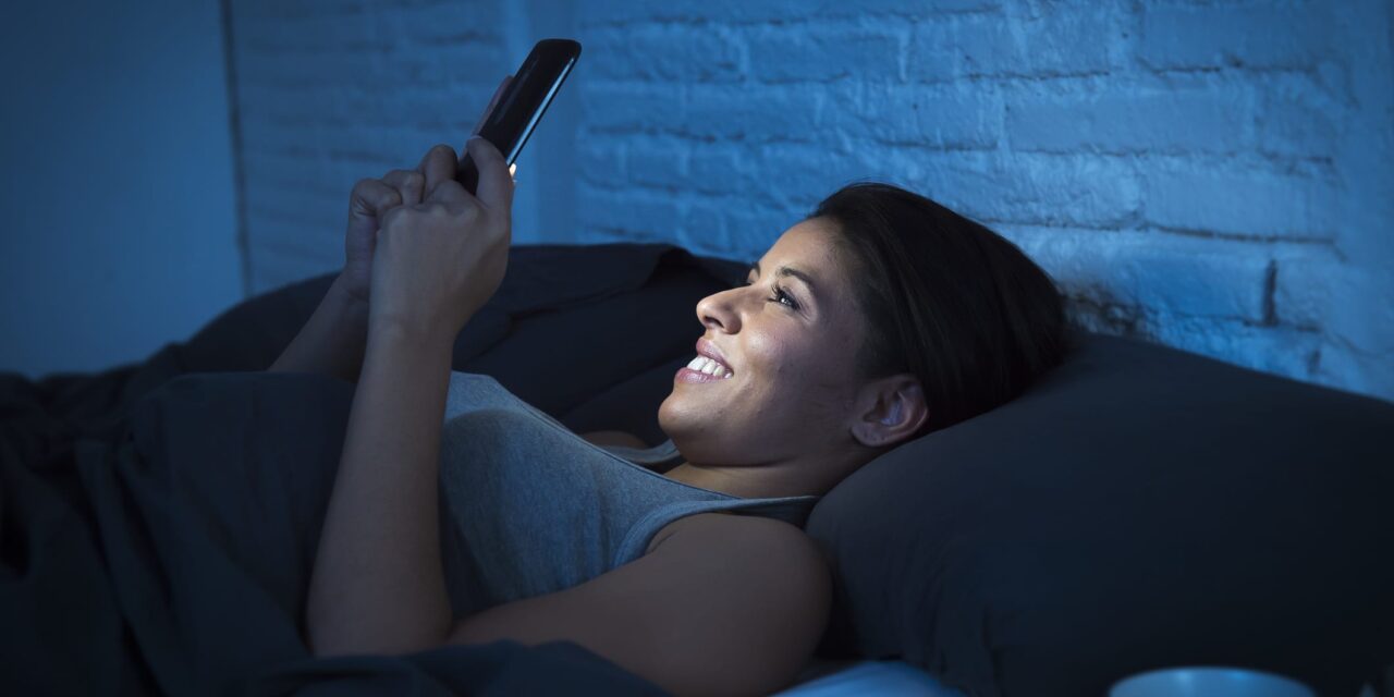 New Standards Measure Blue Light’s Impact on Sleep and Eye Health