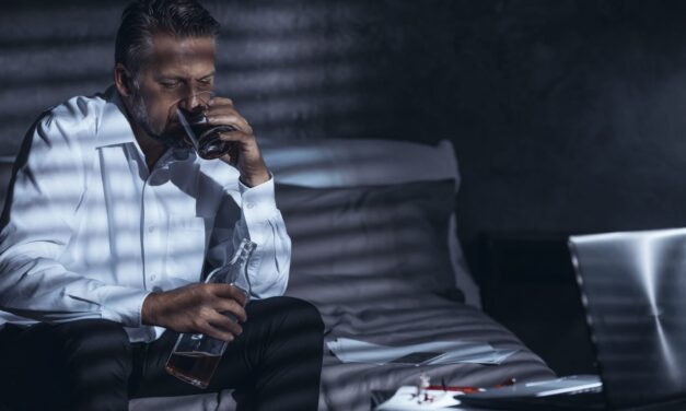 Which Came First: the Insomnia or the Heavy Drinking?