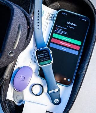 UMass Researchers Develop Apple Watch App for Sleep Staging in Research